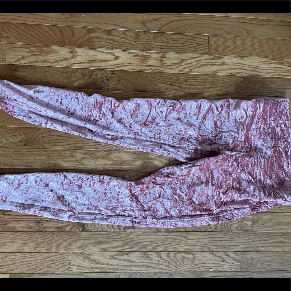 Lulu Lemon Crushed Velvet 28’ Align Leggings